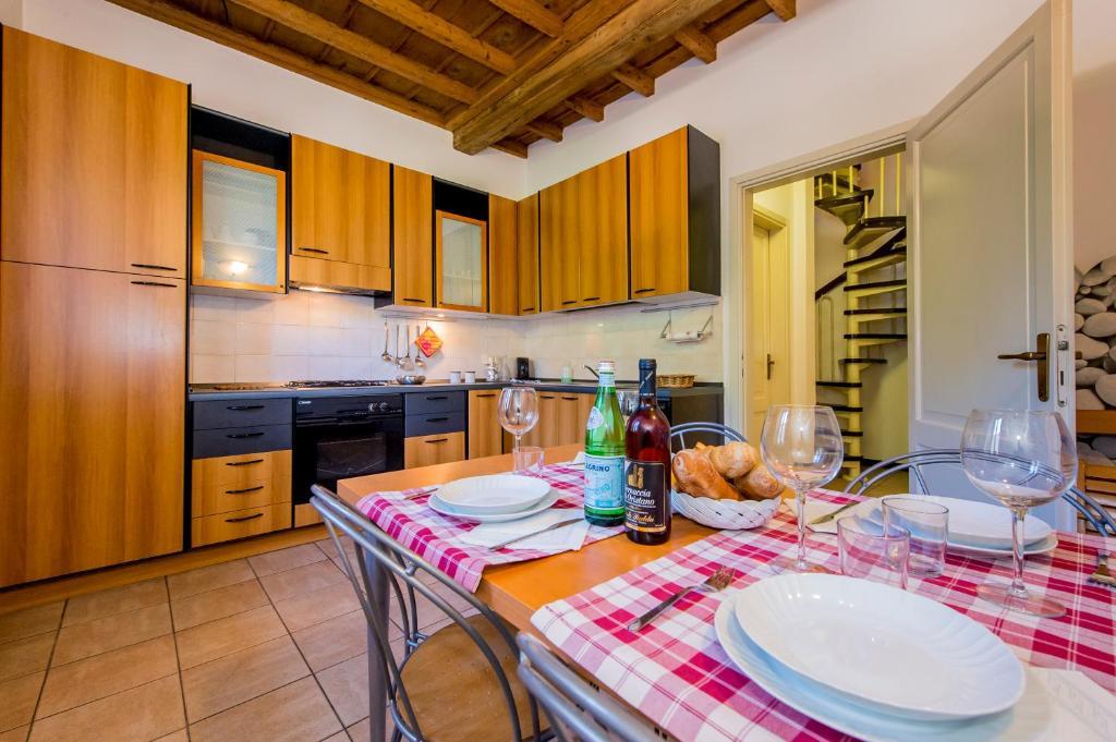 Le Residenze Del Conte Agudio Lägenhet Malgrate Rum bild